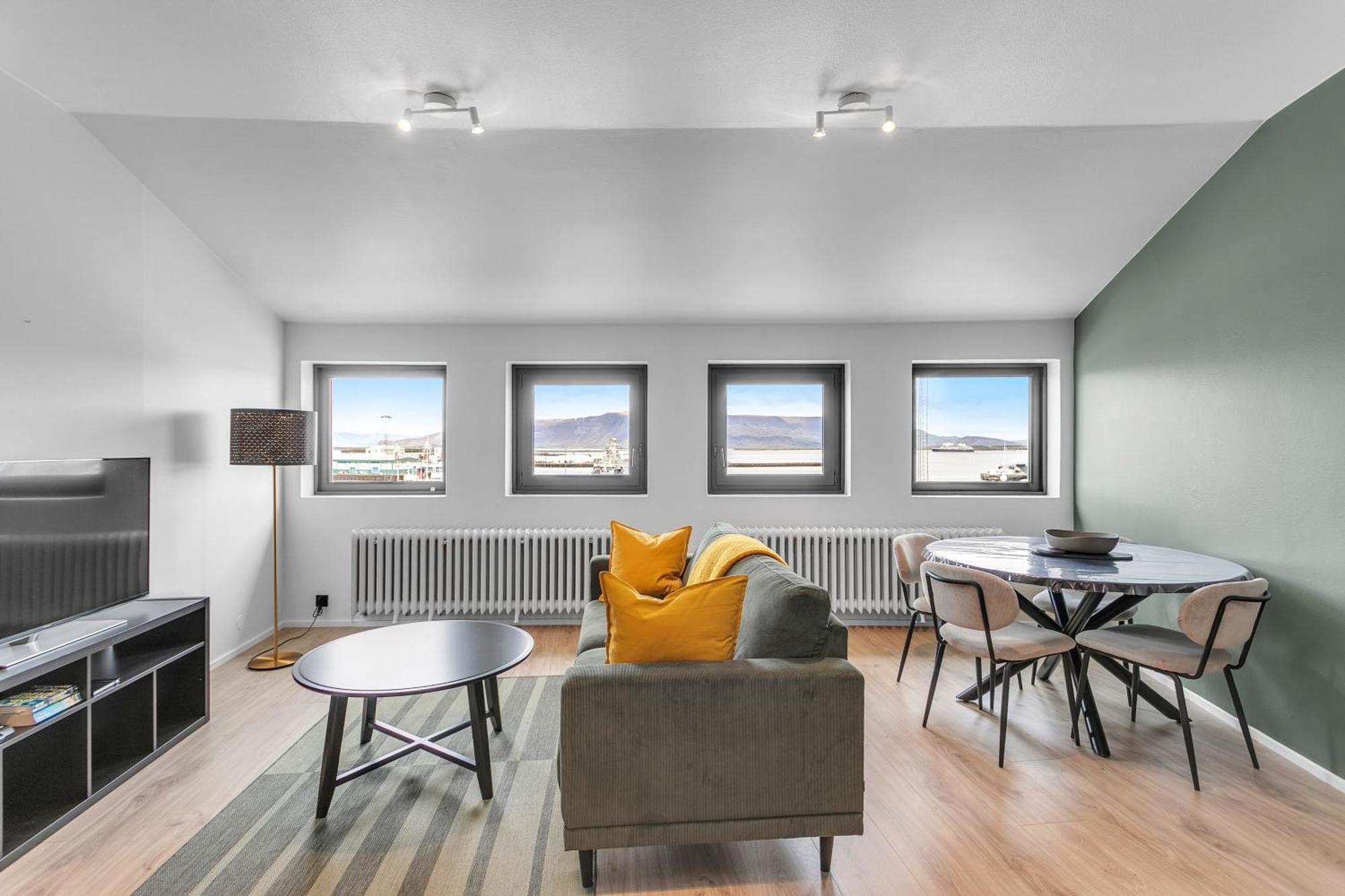Modern 1br Flat In