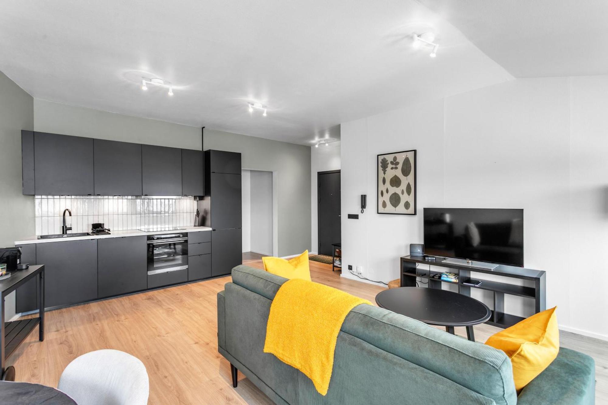 Modern 1br Flat In *